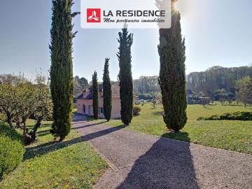 Maison 8 pièces 239 m²