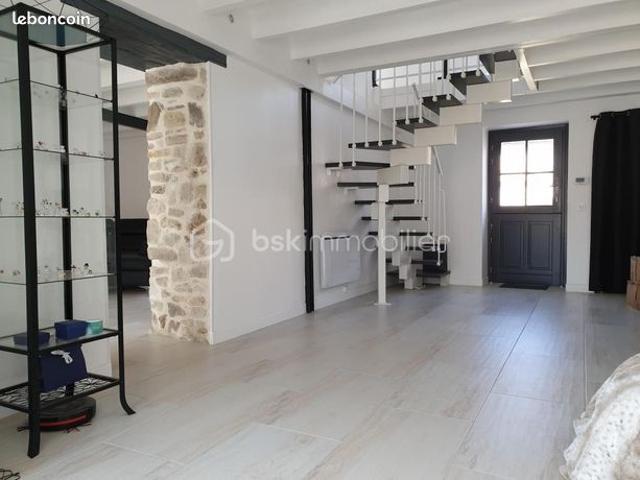 Maison 8 pièces 230 m²
