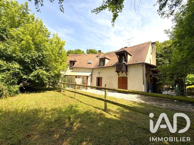 Maison 8 pièces 230 m²