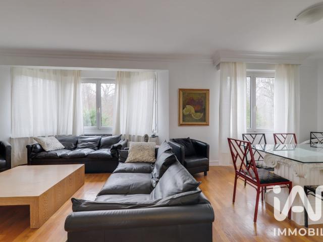 Maison 8 pièces 230 m²