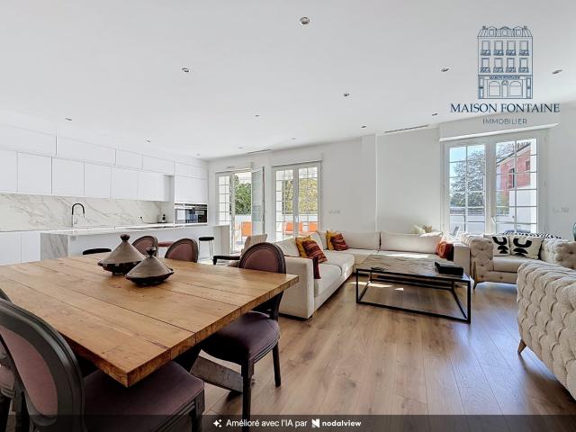 Maison 8 pièces 230 m²