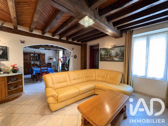 Maison 8 pièces 230 m²