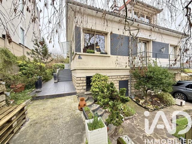 Maison 8 pièces 230 m²