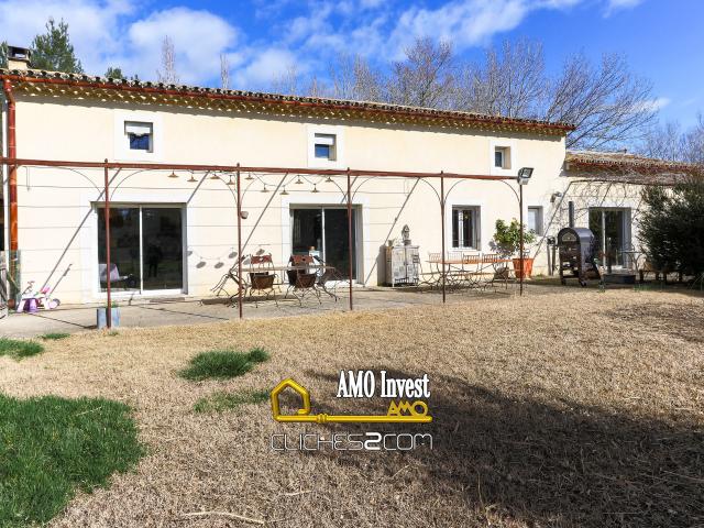 Maison 8 pièces 230 m²