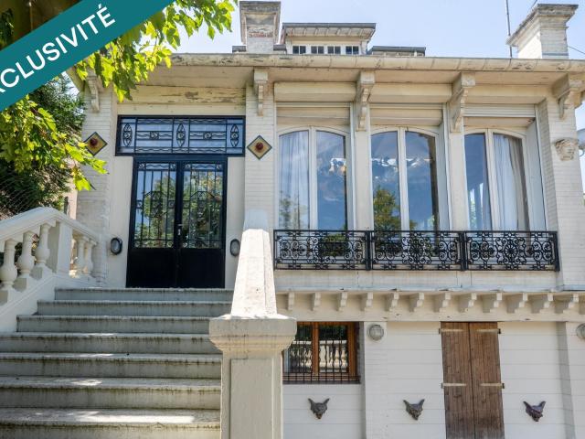 Maison 8 pièces 230 m²