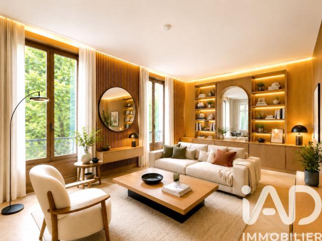 Maison 8 pièces 230 m²