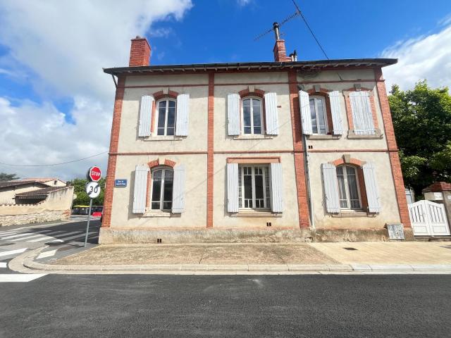 Maison 8 pièces 230 m²