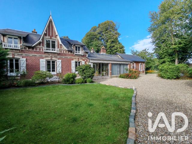 Maison 8 pièces 230 m²
