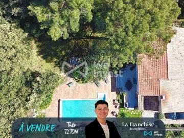 Maison 8 pièces 230 m²
