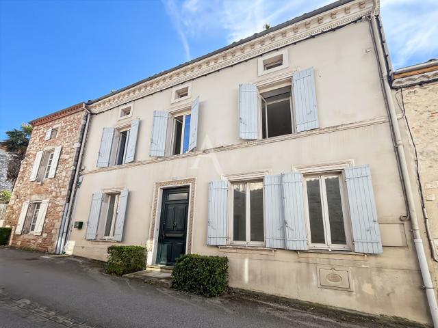 Maison 8 pièces 230 m²