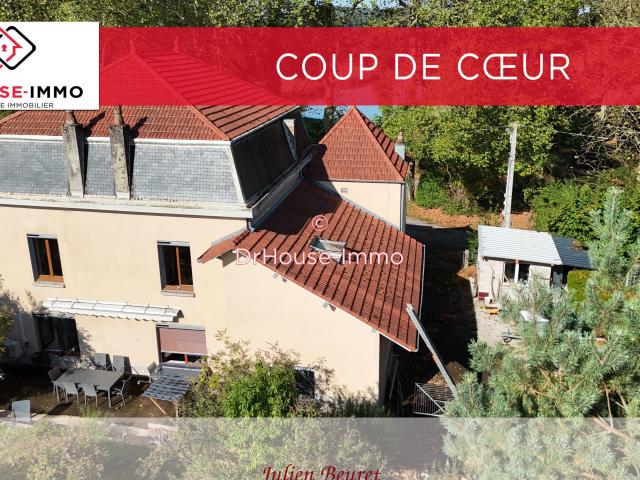 Maison 8 pièces 231 m²