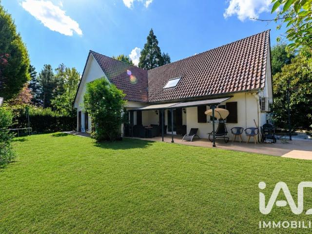Maison 8 pièces 245 m²