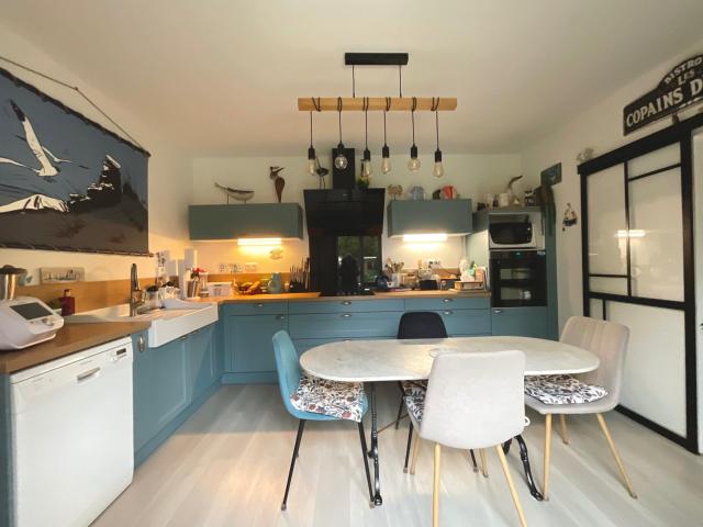 Maison 8 pièces 232 m²