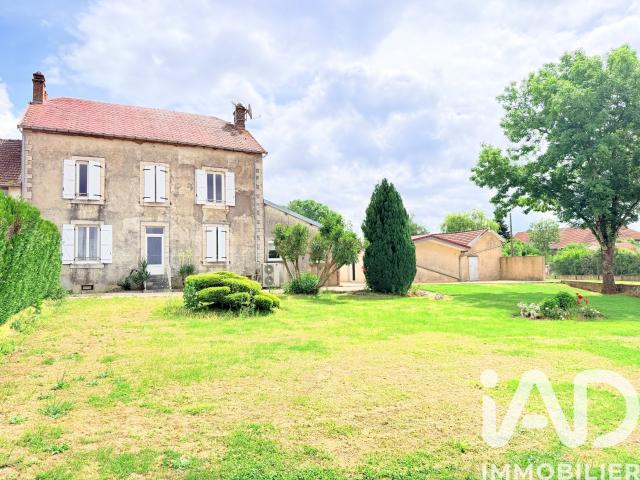 Maison 8 pièces 233 m²