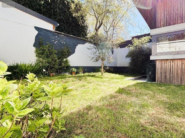 Maison 8 pièces 244 m²