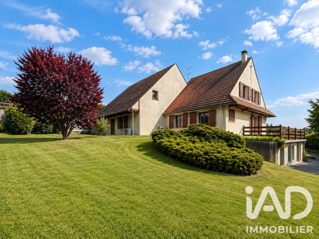 Maison 8 pièces 245 m²