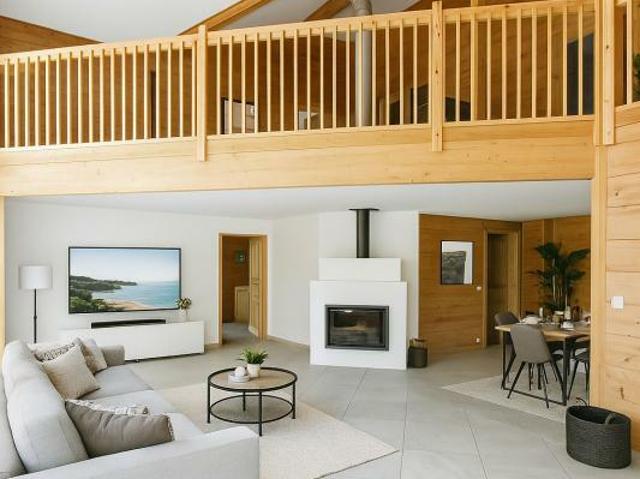 Maison 8 pièces 245 m²