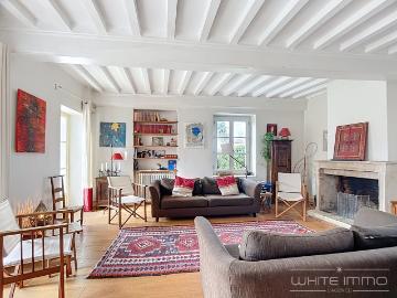 Maison 8 pièces 245 m²