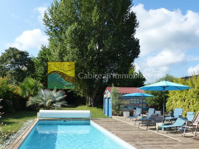 Maison 8 pièces 245 m²