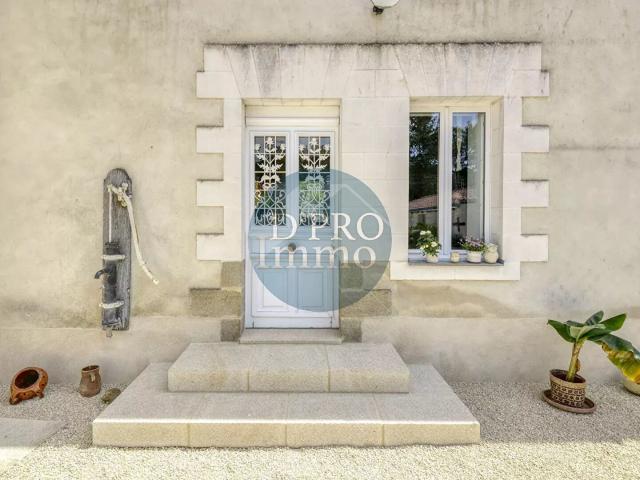 Maison 8 pièces 245 m²