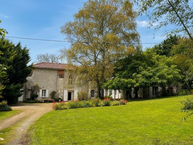 Maison 8 pièces 245 m²