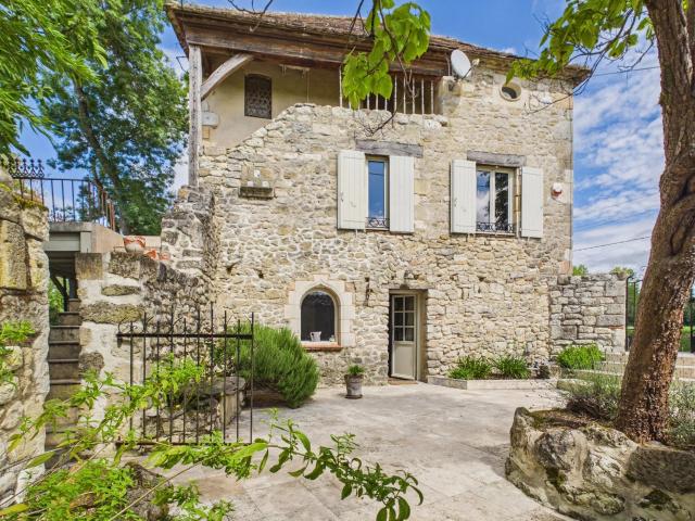 Maison 8 pièces 245 m²