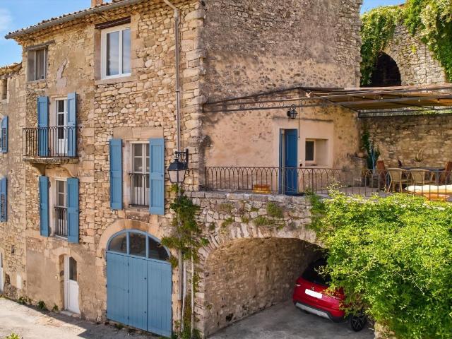 Maison 8 pièces 245 m²