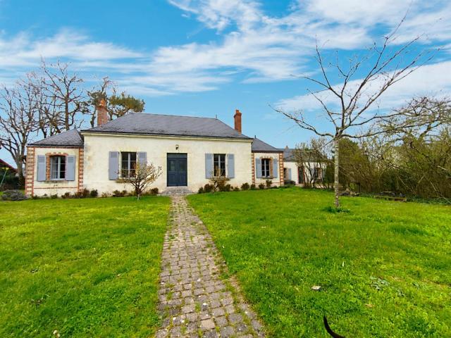 Maison 8 pièces 245 m²