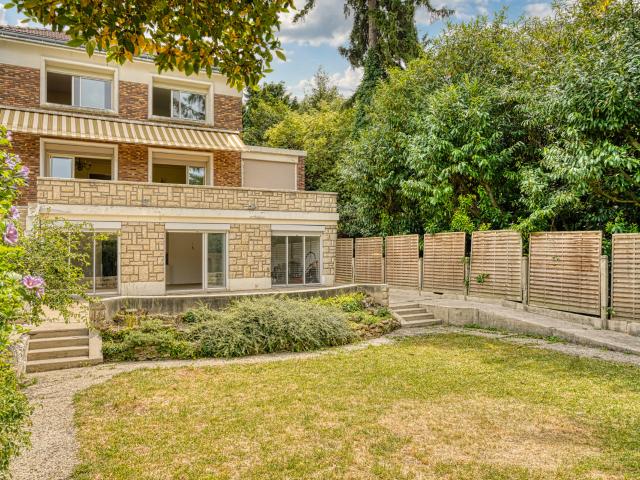 Maison 8 pièces 246 m²