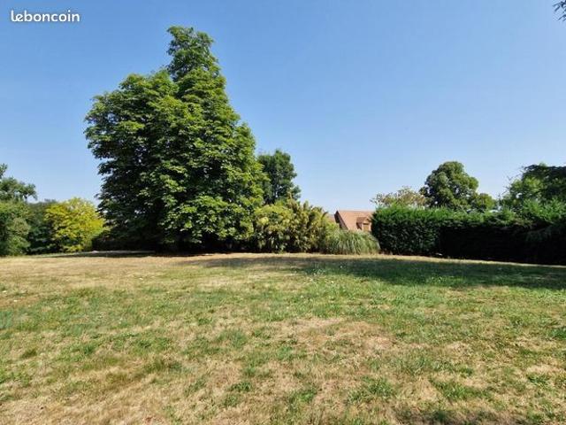 Maison 8 pièces 246 m²