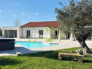 Maison 8 pièces 247 m²