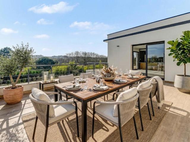 Maison 8 pièces 247 m²