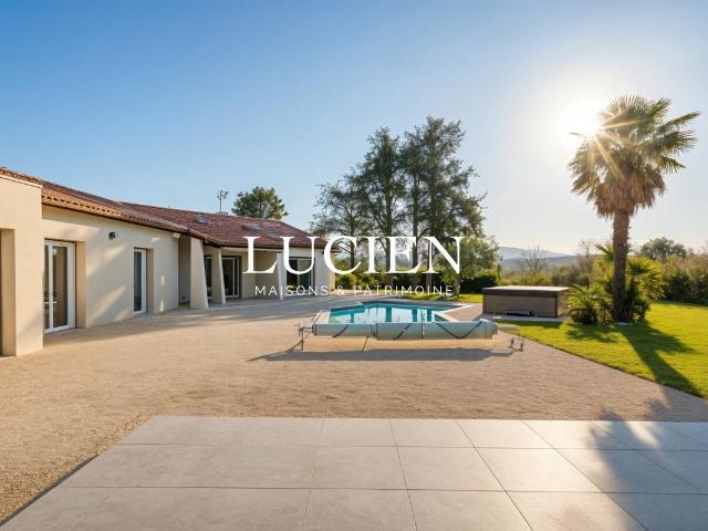 Maison 8 pièces 248 m²