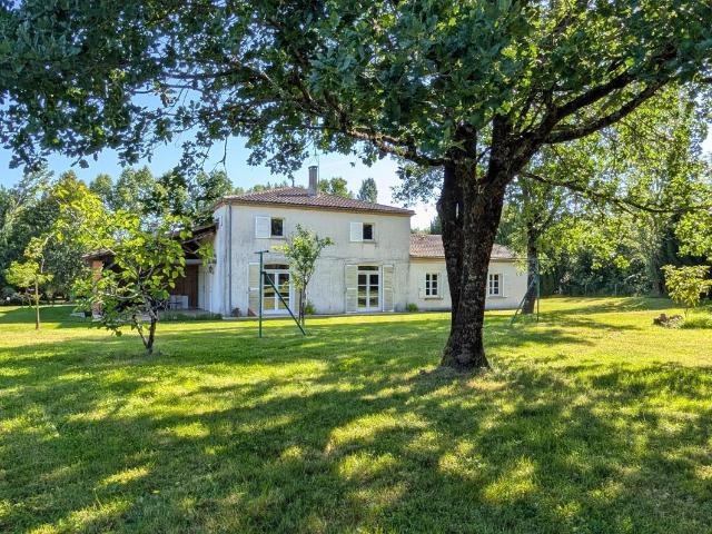 Maison 8 pièces 249 m²