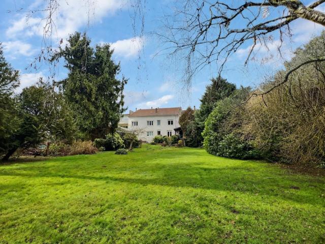 Maison 8 pièces 249 m²