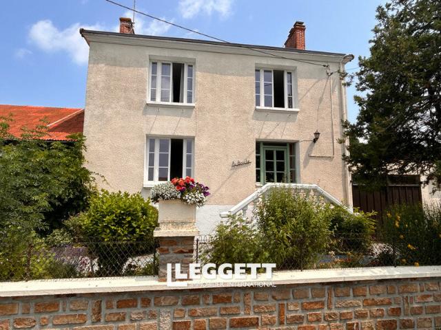 Maison 8 pièces 240 m²