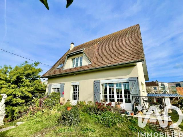 Maison 8 pièces 240 m²