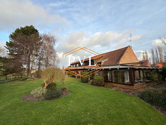 Maison 8 pièces 240 m²