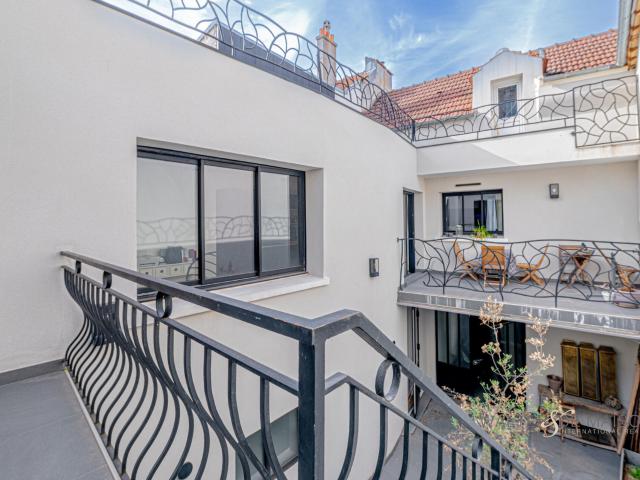Maison 8 pièces 240 m²