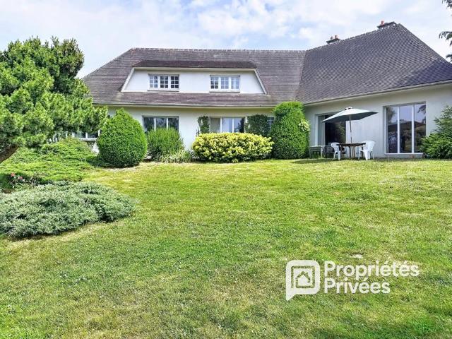 Maison 8 pièces 240 m²