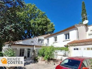 Maison 8 pièces 240 m²