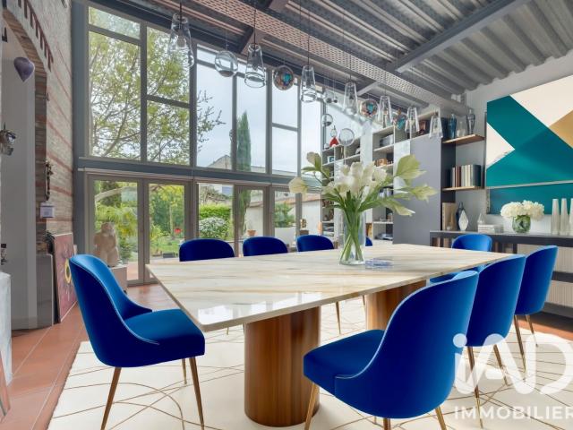 Maison 8 pièces 240 m²
