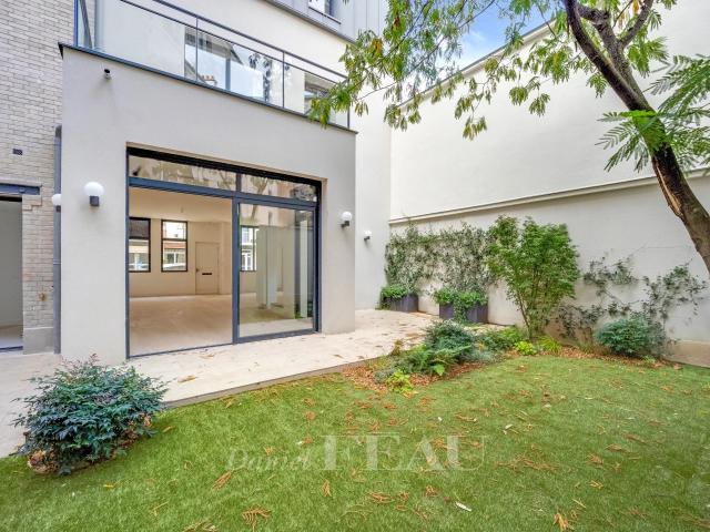 Maison 8 pièces 240 m²