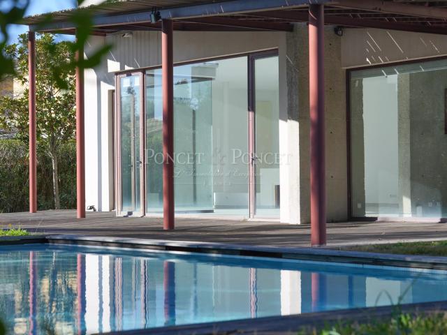 Maison 8 pièces 240 m²
