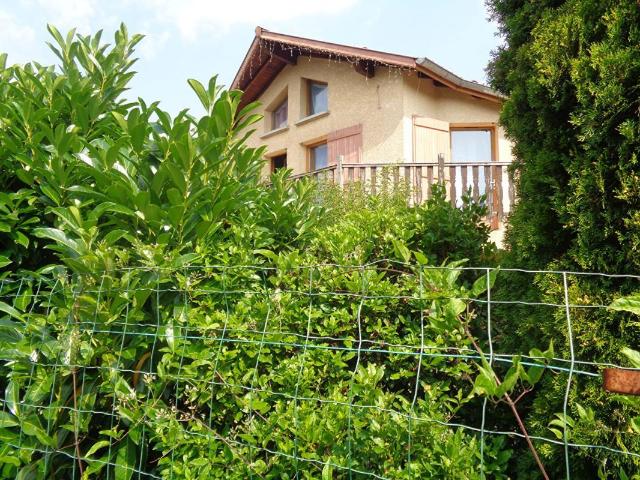 Maison 8 pièces 240 m²
