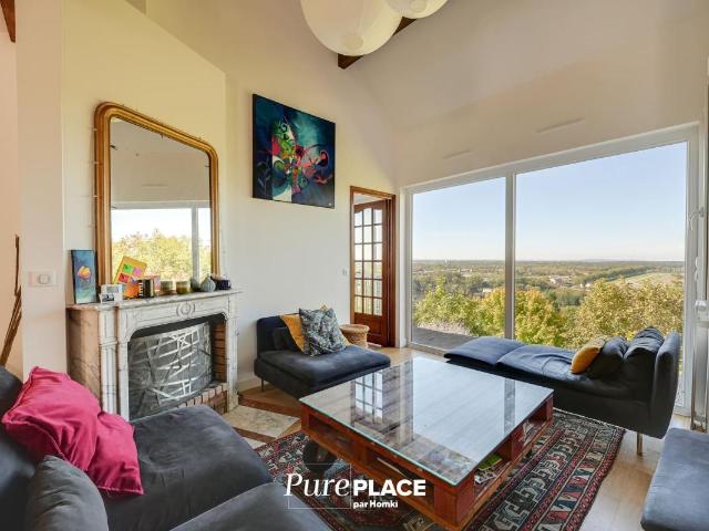 Maison 8 pièces 241 m²