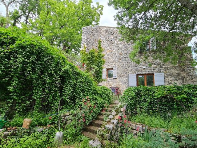 Maison 8 pièces 241 m²