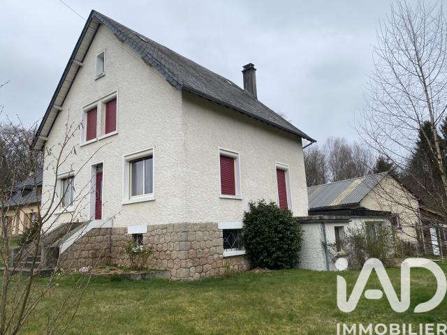 Maison 8 pièces 242 m²