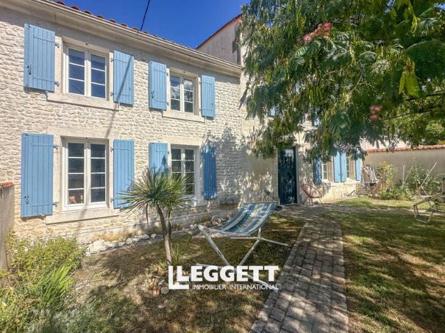 Maison 8 pièces 242 m²