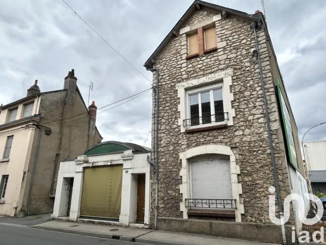 Maison 8 pièces 242 m²
